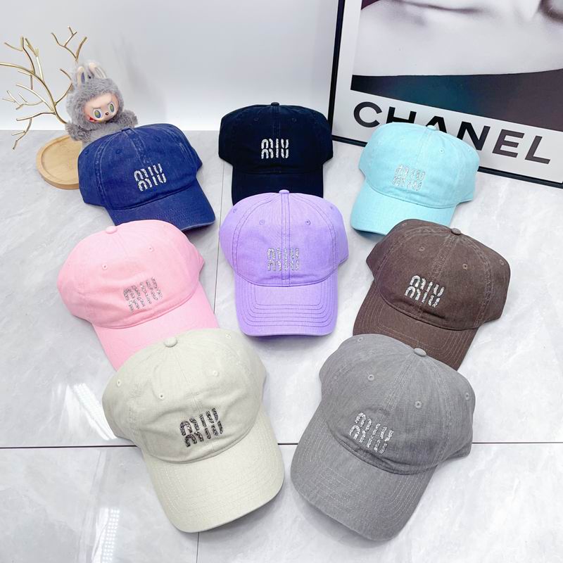 Miumiu Cap dx83
